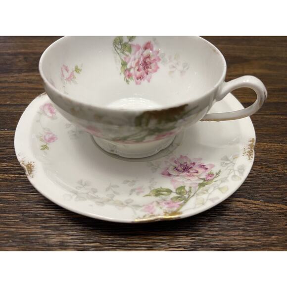 Theodore Haviland Limoges France Antique Teacup Roses with Impressed Stamp - Picture 2 of 11